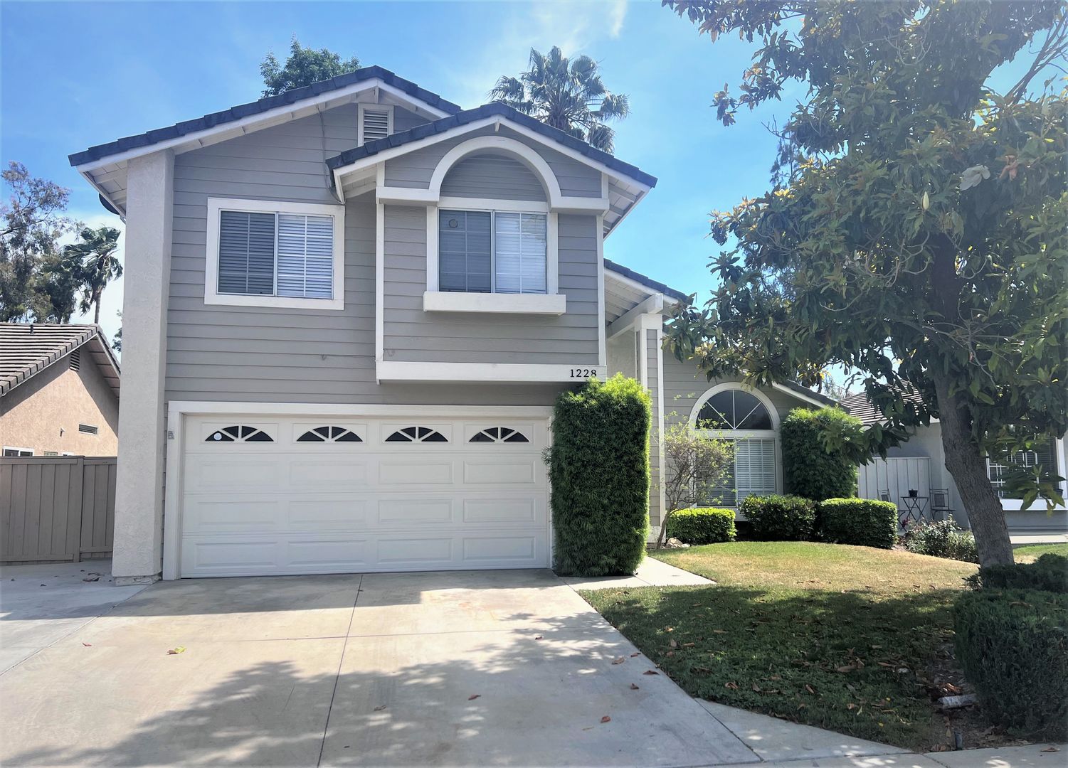 Upland House: 1228 Scenic View Street