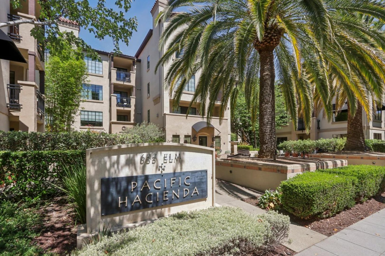 San Carlos Condo: 633 Elm Street #313