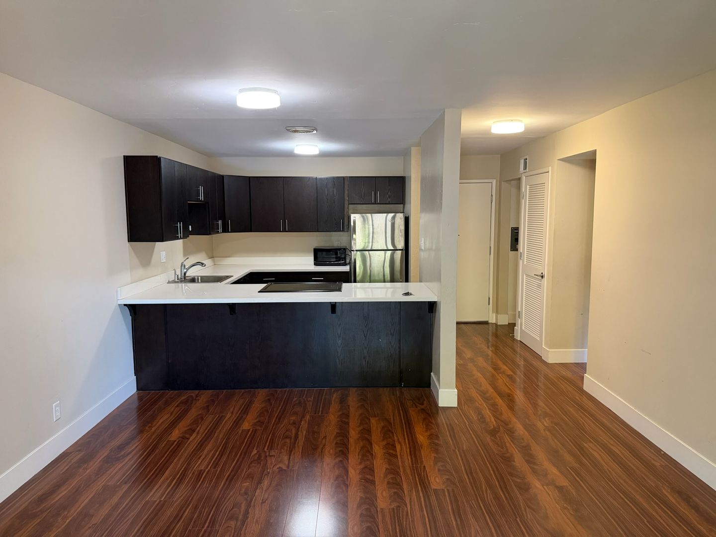 Belmont Apartment: 1000 South Rd
