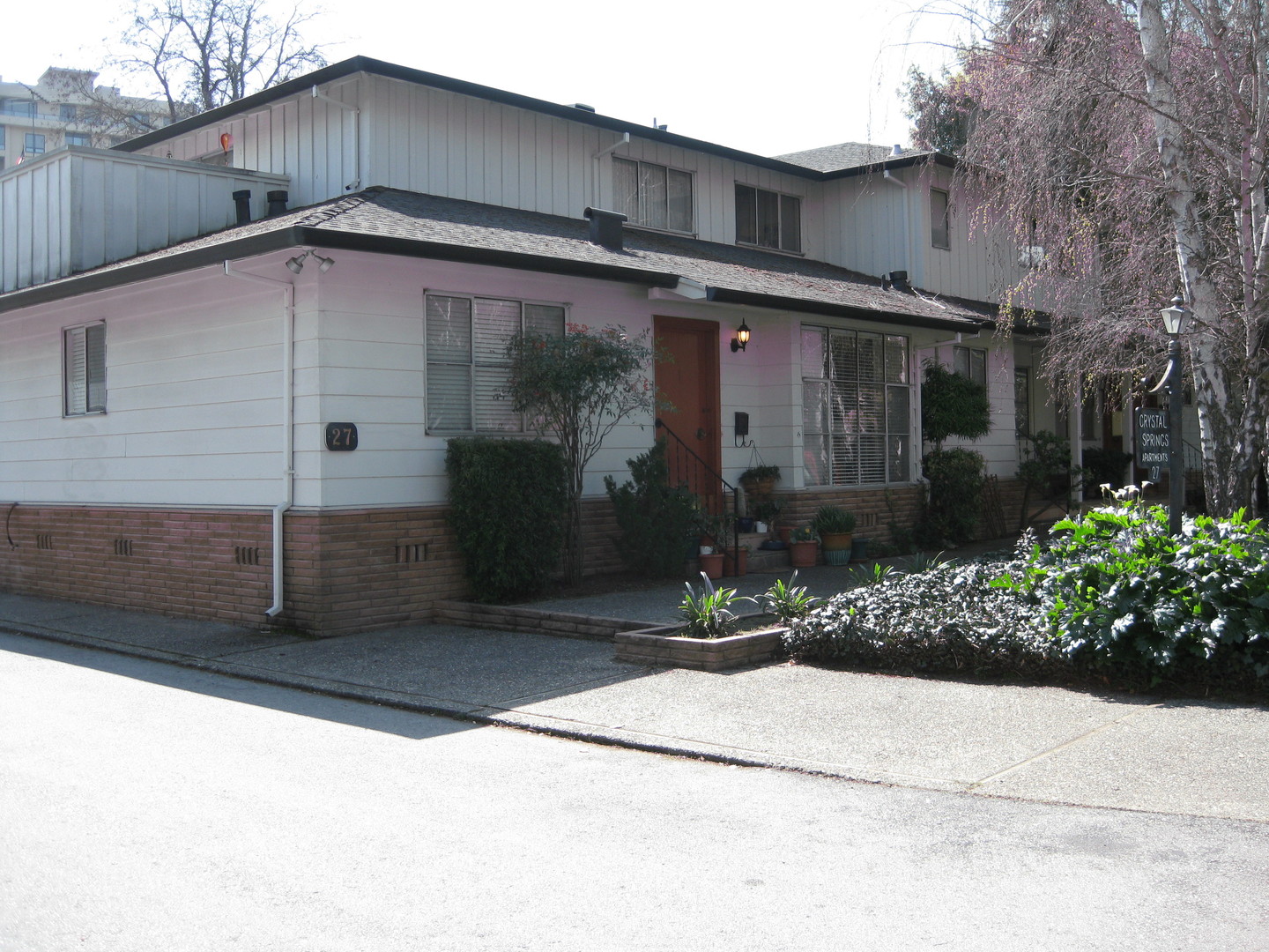 SAN MATEO Apartment: 27 Crystal Springs Road