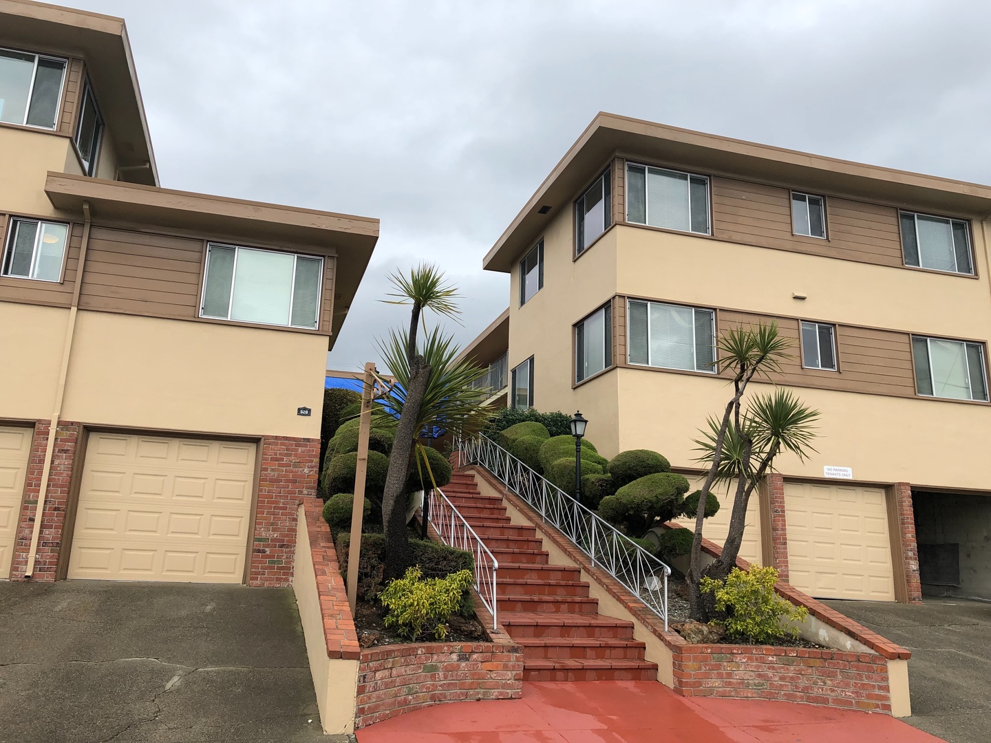 South San Francisco Apartment: 520 Grand Ave