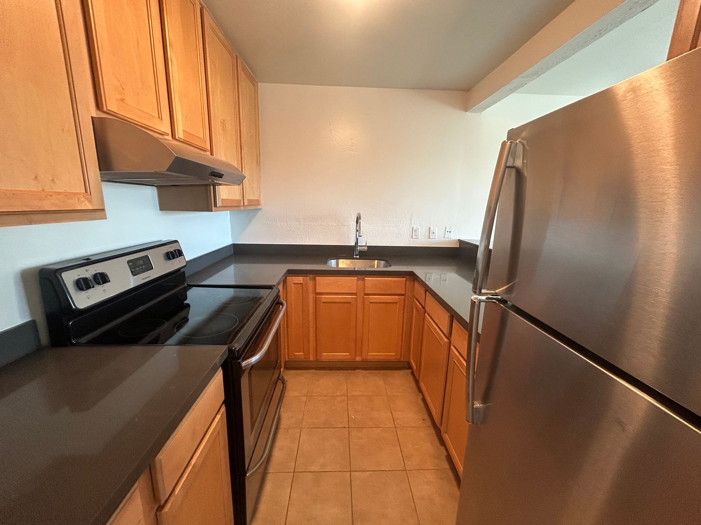 Burlingame Apartment: 1479 El Camino Real