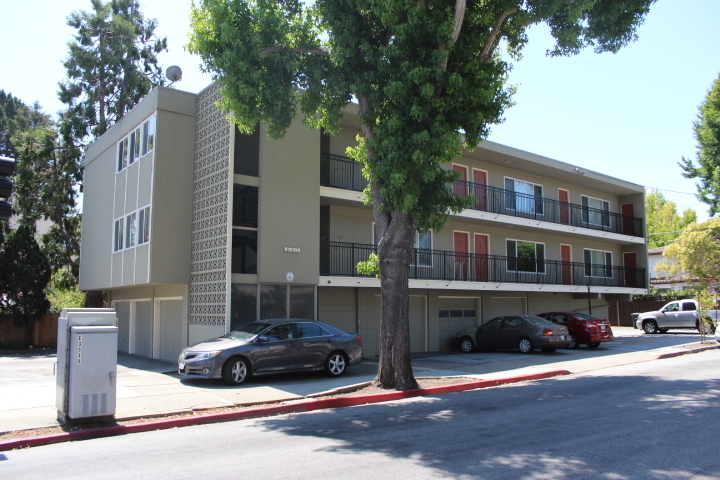 Burlingame Apartment: 1501 Carmelita Ave