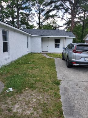 Charming 3 bedroom 2 bath Ranch duplex – photo 1