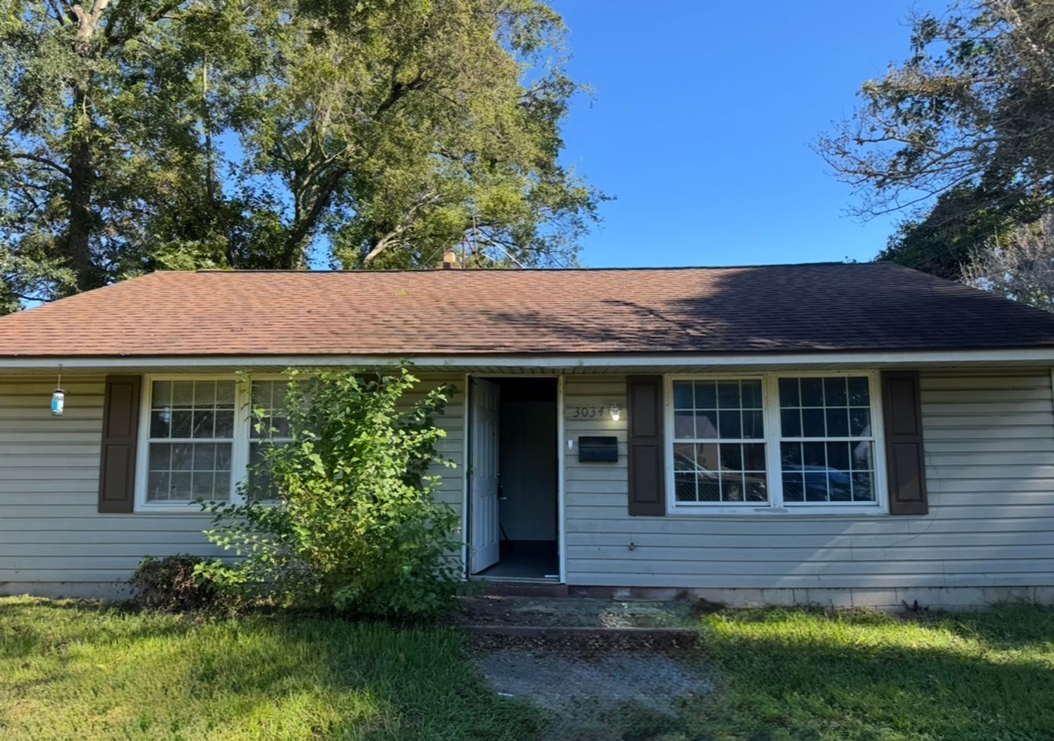 North Charleston House: 3034 Matipan Ave