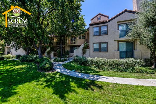 Beautifully Upgraded Upper Two Bedroom Condo in Valencia