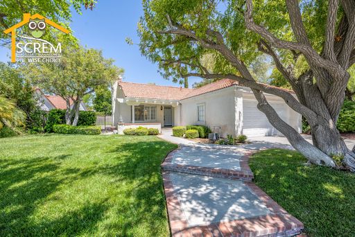Two Bedroom Summit Home in Valencia