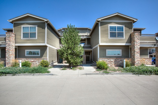 Ground Floor Level, 2 BEDROOM/2 Bath Condo W/attached Garage. 2-WEEKS Free Rent – photo 1