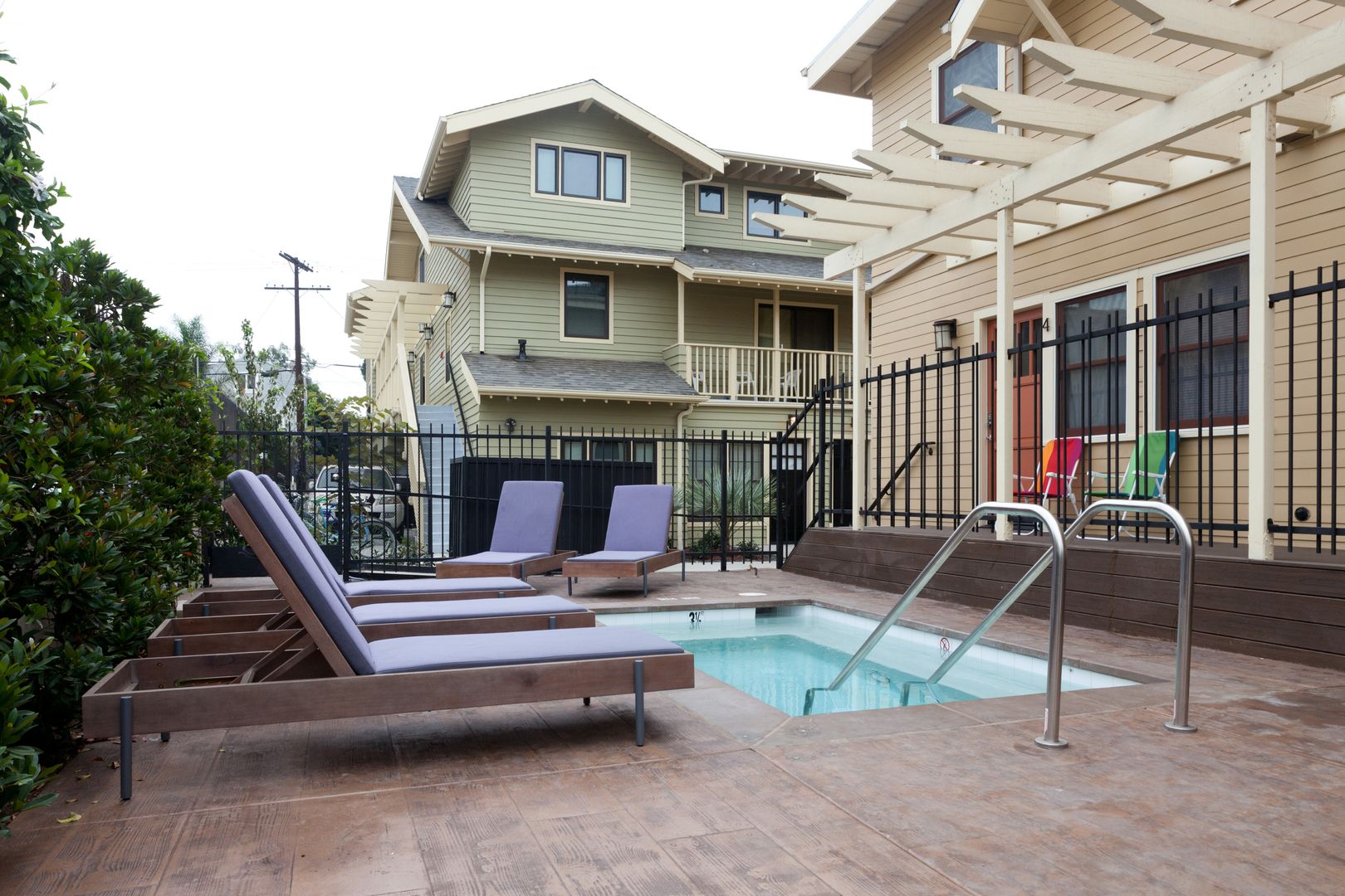 Los Angeles Apartment: 2716 Ellendale Place