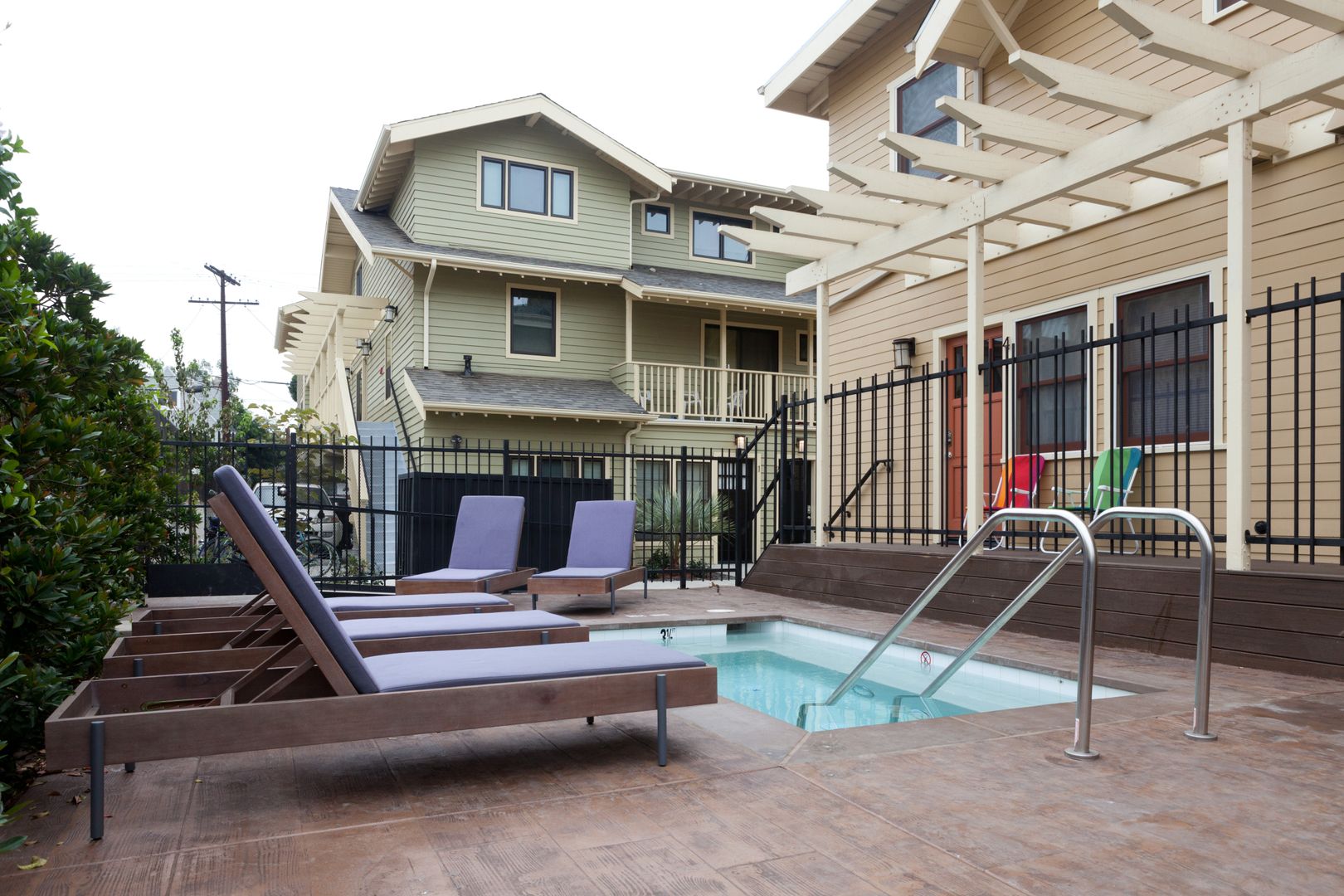 Los Angeles Apartment: 2716 Ellendale Place