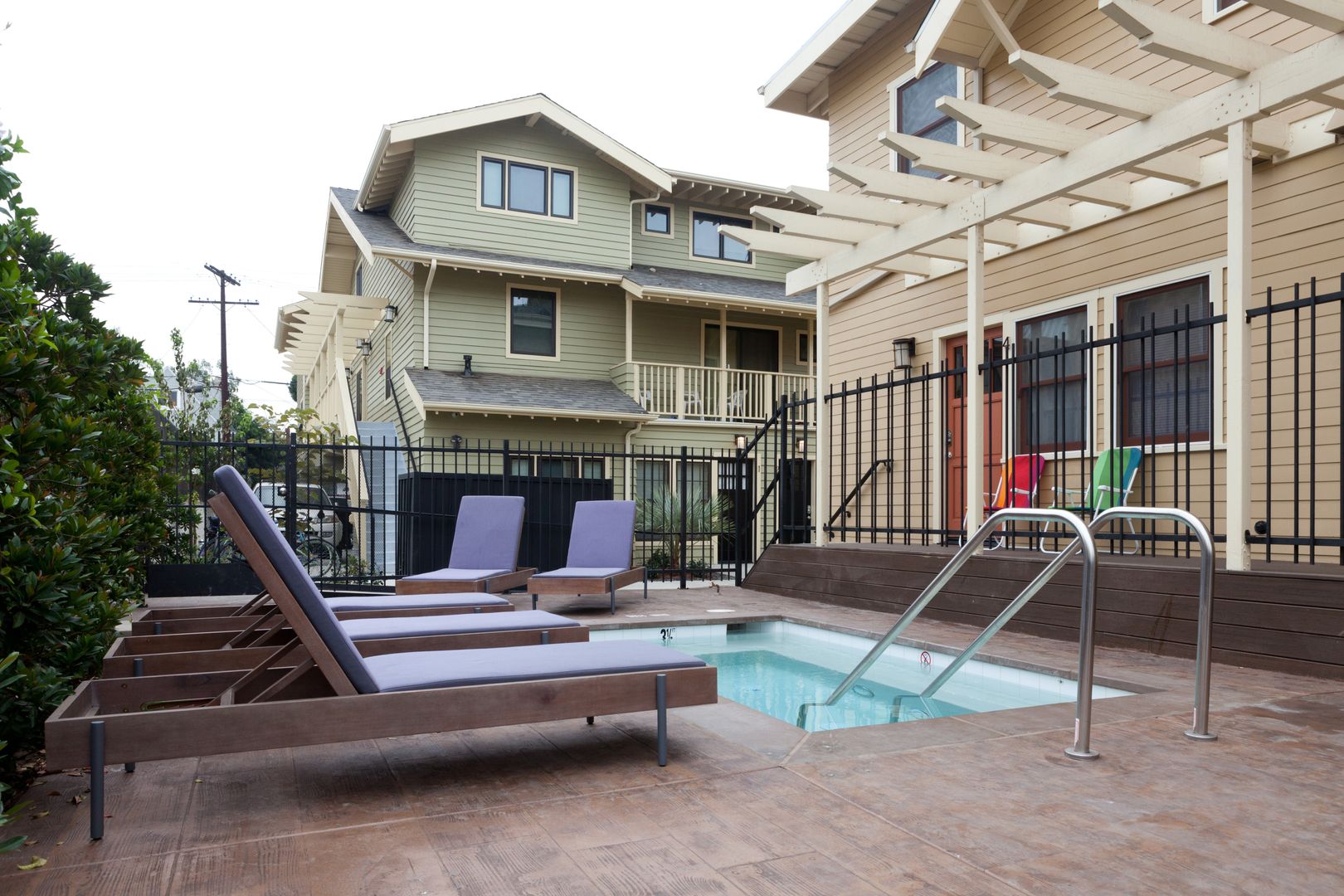 Los Angeles Apartment: 2716 Ellendale Place