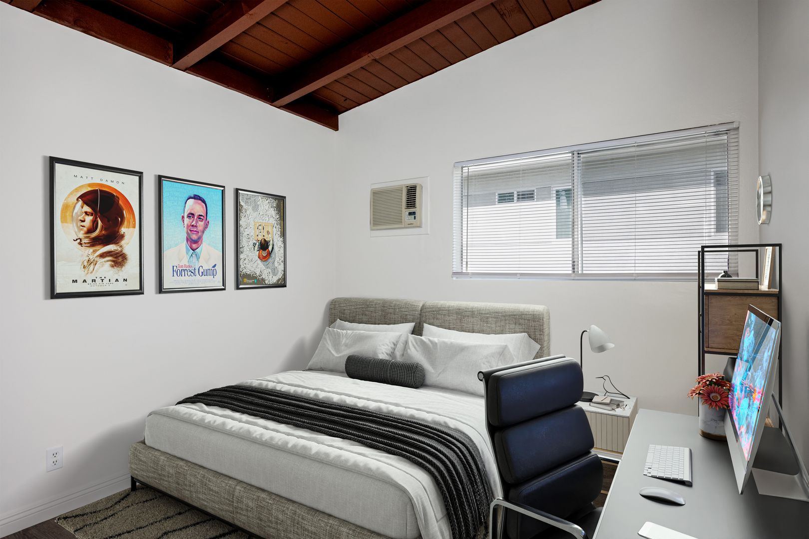 Los Angeles Apartment: 3620 South Budlong Avenue