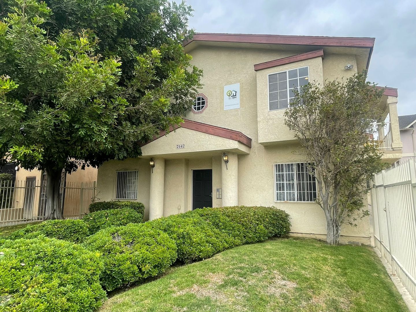 Los Angeles Apartment: 2642 Ellendale Place