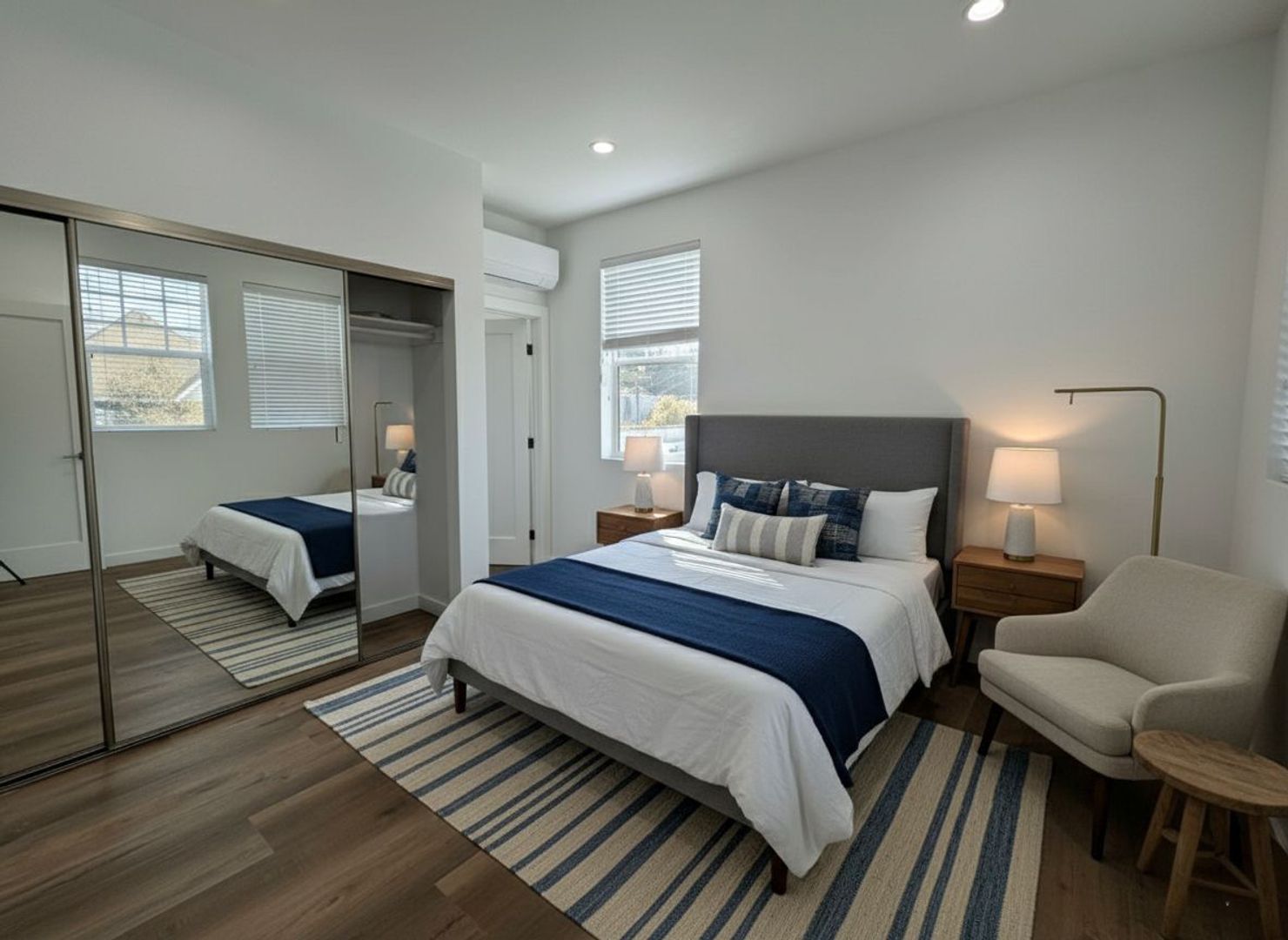 Los Angeles Apartment: 2134 Magnolia Ave, Los Angeles, CA 90007