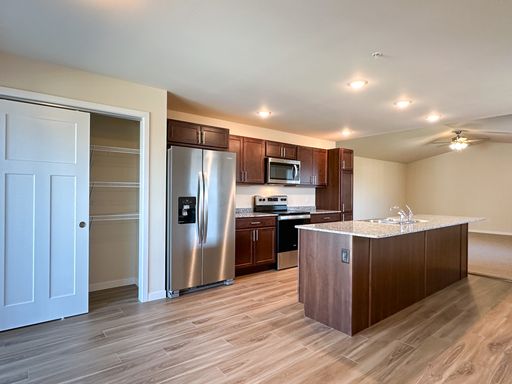 SCS Eau Claire Apartment Community – photo 1