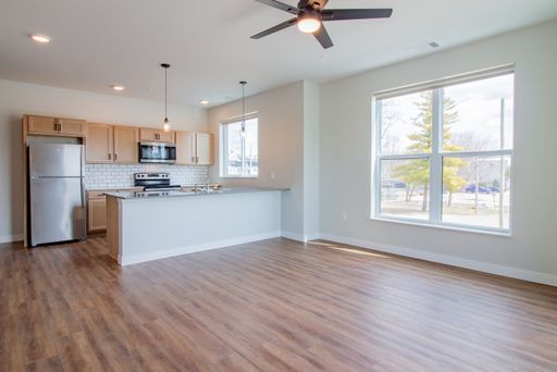 SCS Wolf River Apartment Community – photo 1