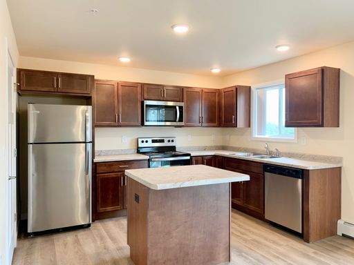 SCS Oshkosh Apartment Community – photo 1