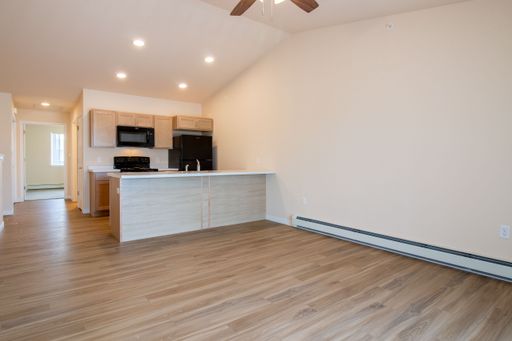 SCS Eau Claire Apartment Community – photo 1
