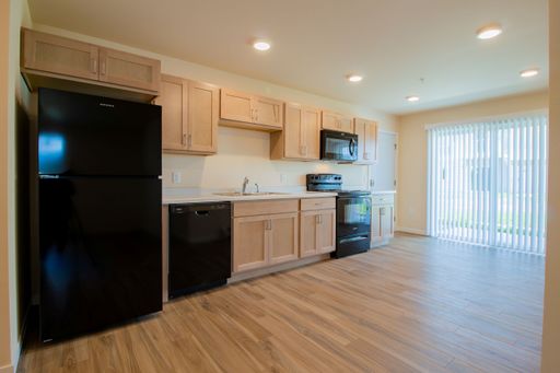 SCS Eau Claire Apartment Community – photo 1
