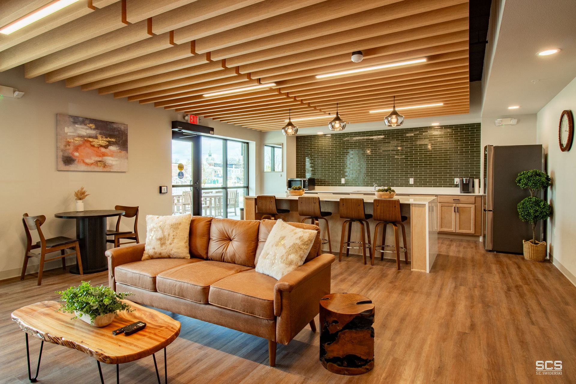 New London Apartment: 305 West Wolf River Avenue