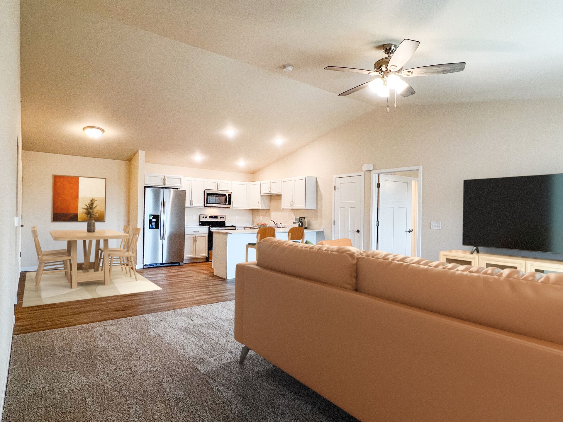 Eau Claire Apartment: 4395 Christopher Drive