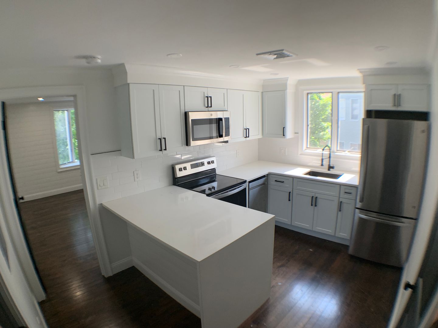 Salem Apartment: 39 Endicott Street