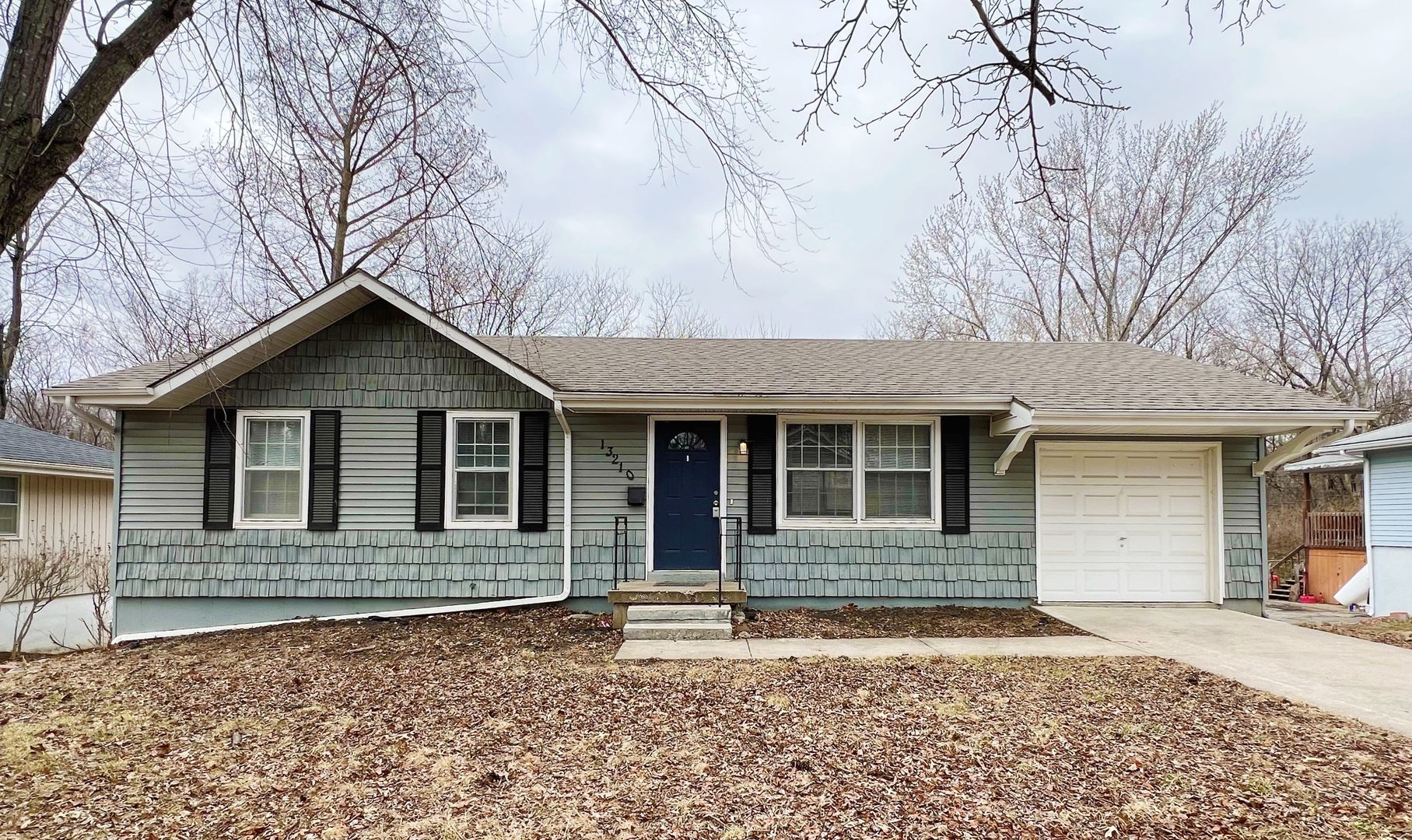 Grandview House: 13210 Craig Ave