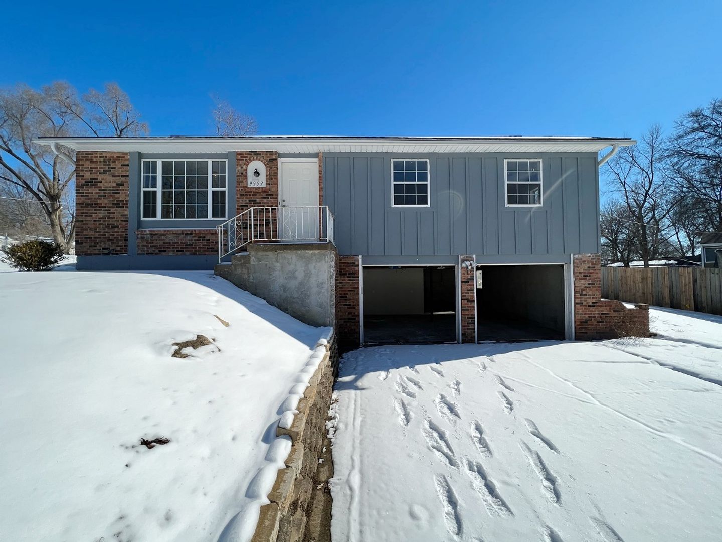 Lenexa House: 9957 Fairlane St