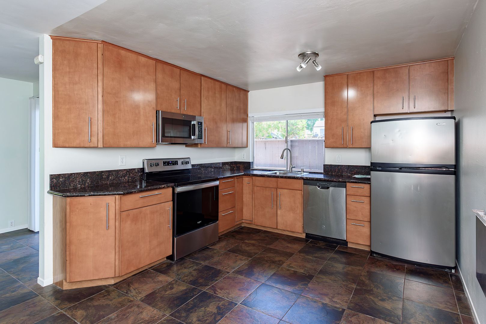 San Diego Condo: 9653 Easter Way