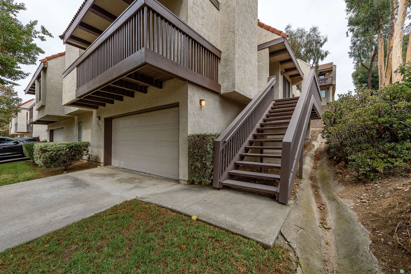 San Diego Townhome: 5235 Reservoir Drive