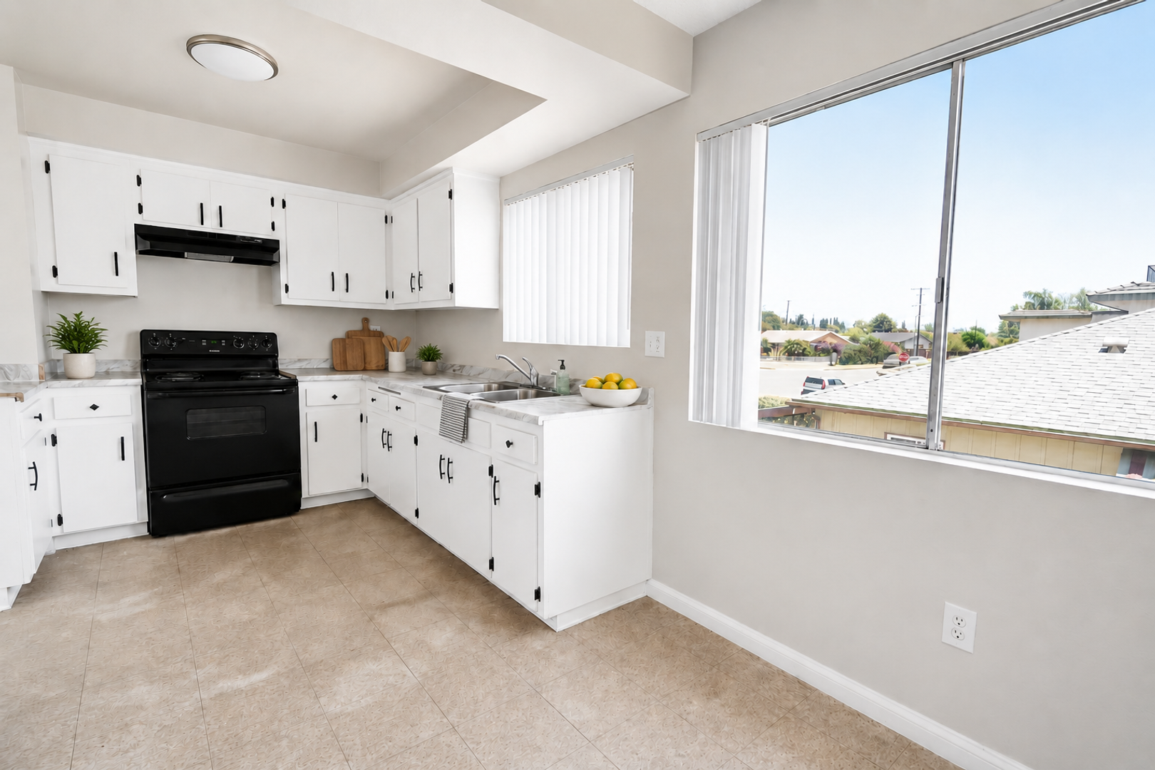 Pomona Apartment: 304 E. Olive St.