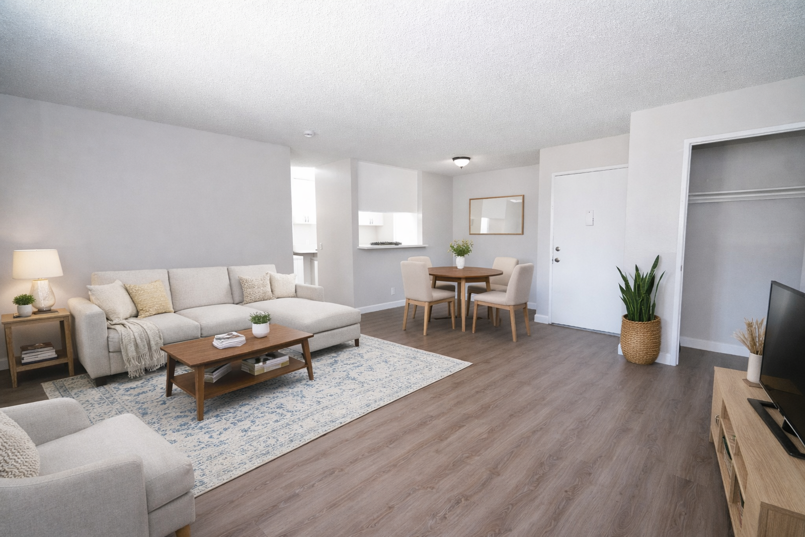 Los Angeles Apartment: 4571 N. Figueroa St.