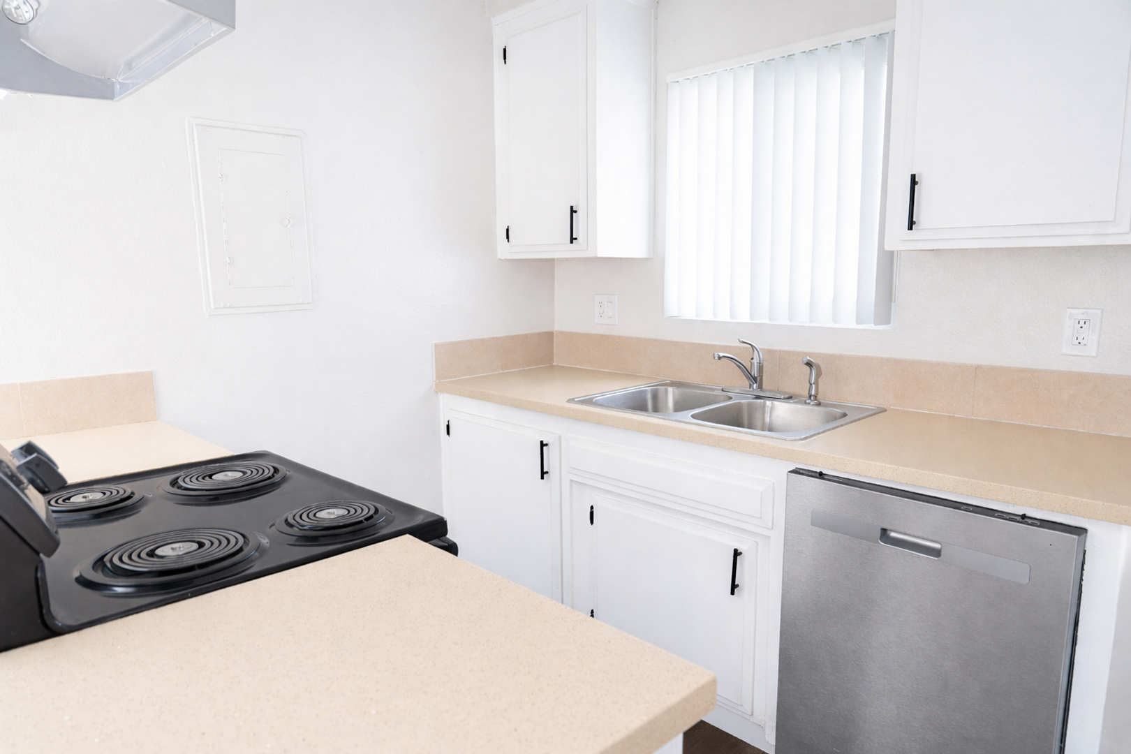 Upland Apartment: 305-331 Stillman Ave.