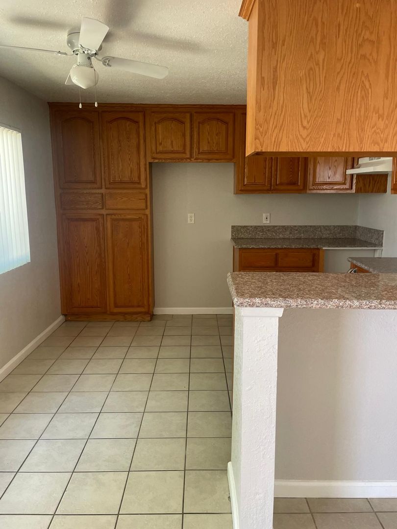 Victorville Apartment: 16350 Pebble Beach Dr