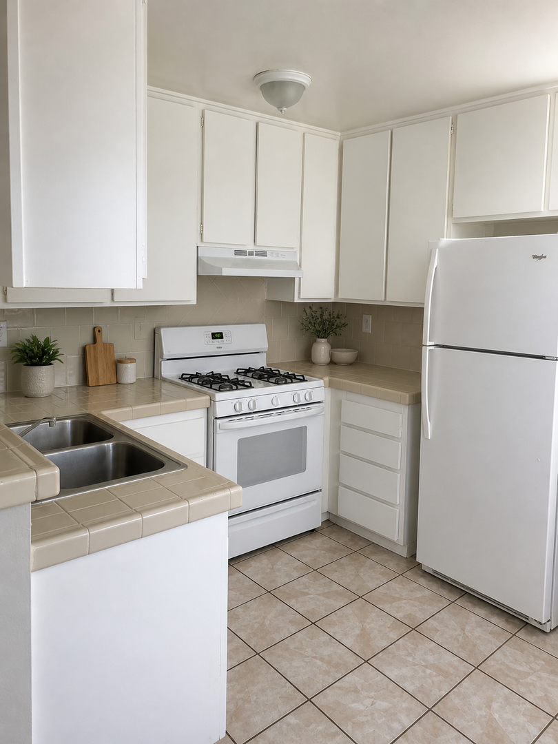 Victorville Apartment: 16350 Pebble Beach Dr