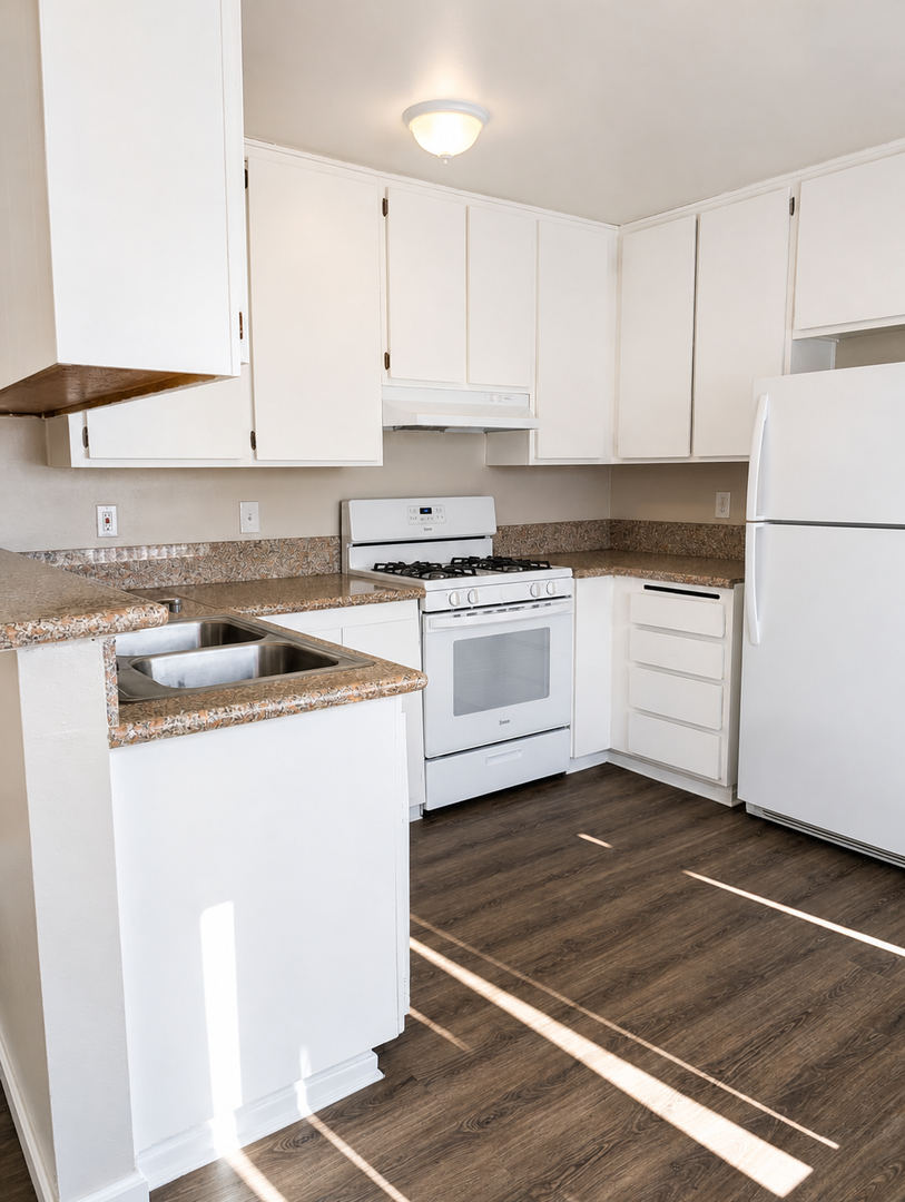 Victorville Apartment: 16350 Pebble Beach Dr