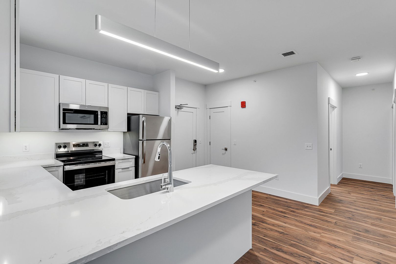 Colchester Apartment: 125 Shea Drive