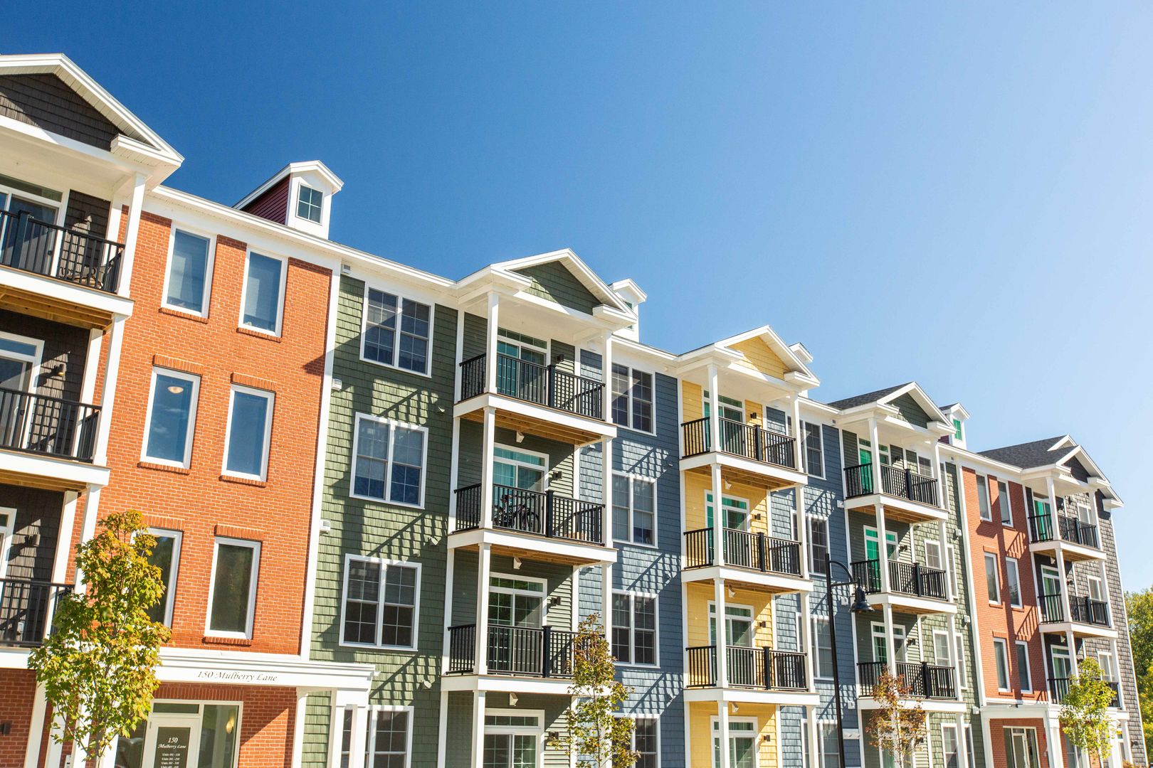 Burlington Apartment: 150 Mulberry Lane