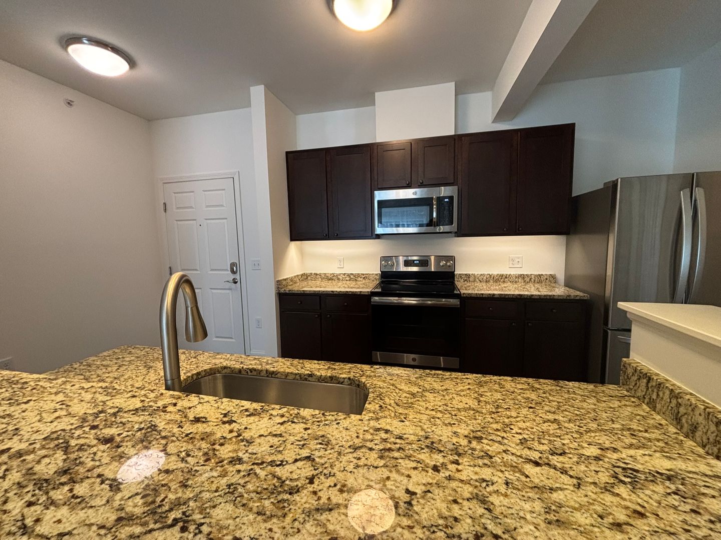 Burlington Apartment: 181 Winterberry Lane