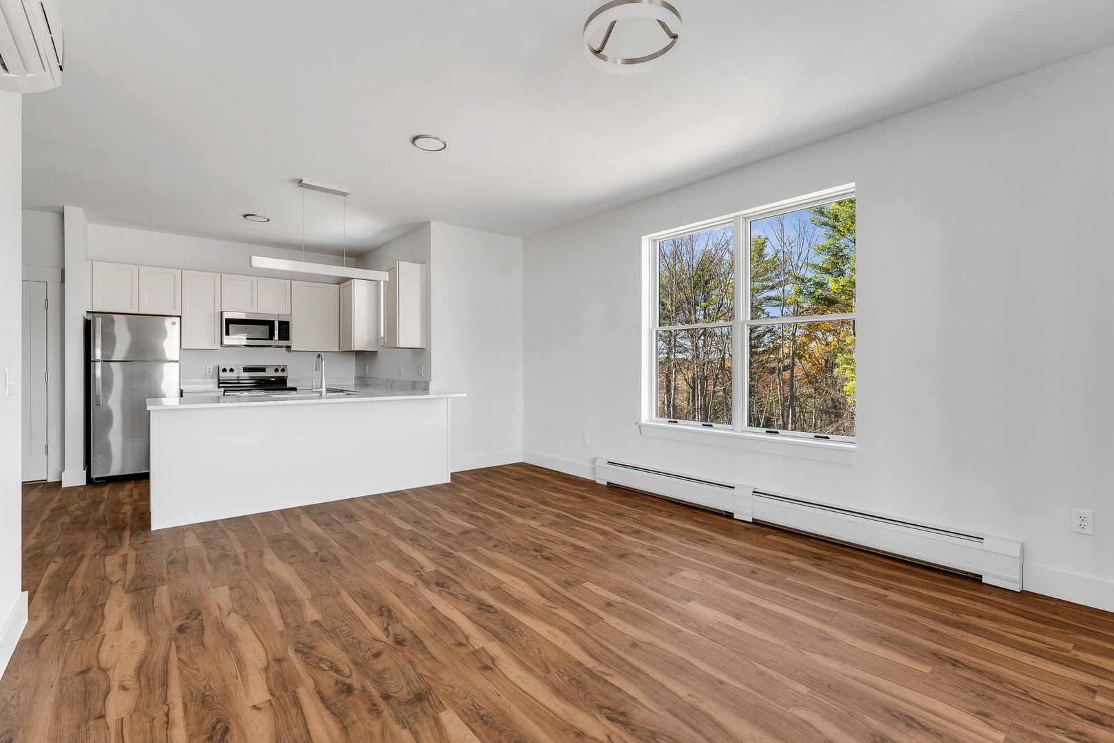 Colchester Apartment: 125 Shea Drive