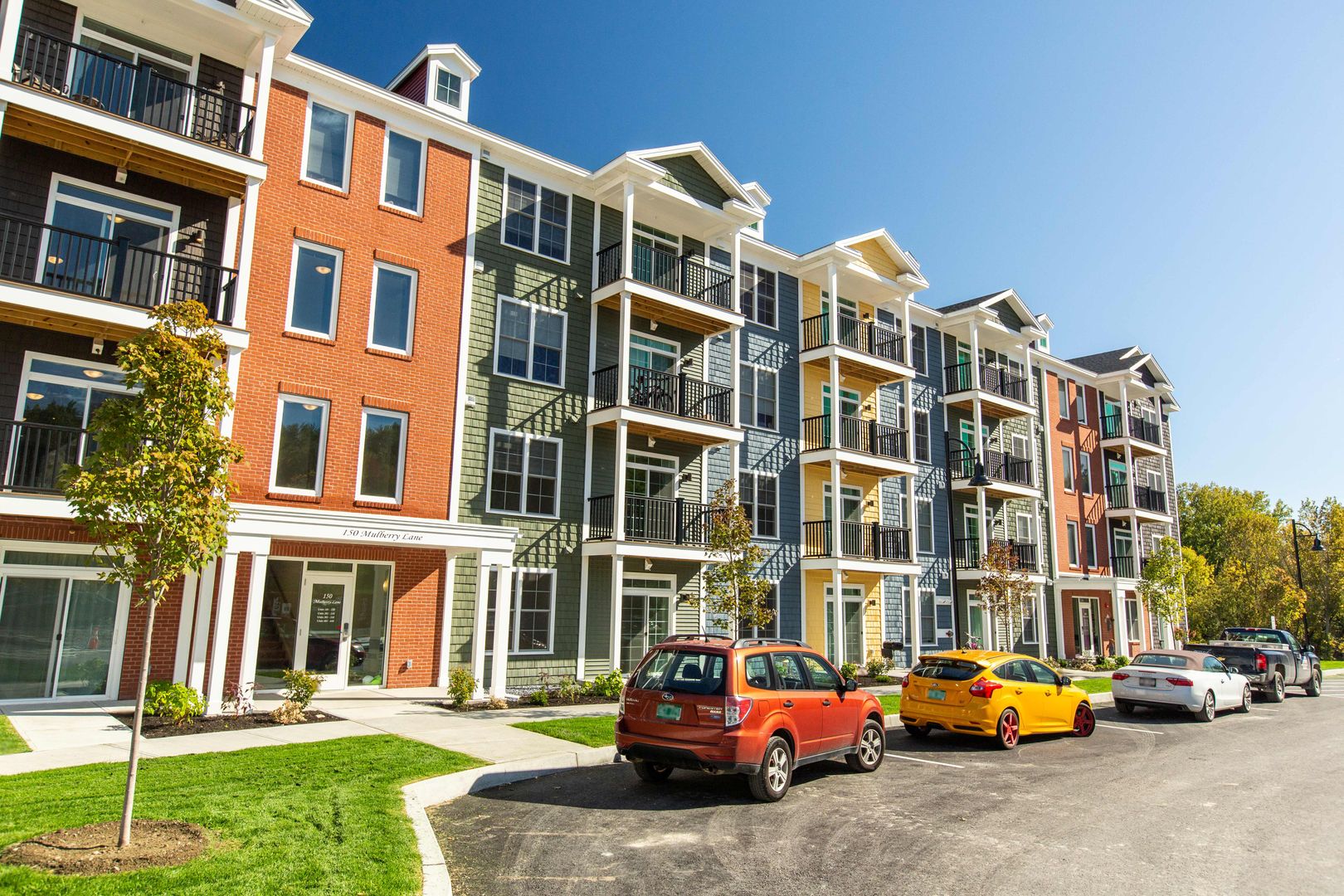 Burlington Apartment: 150 Mulberry Lane