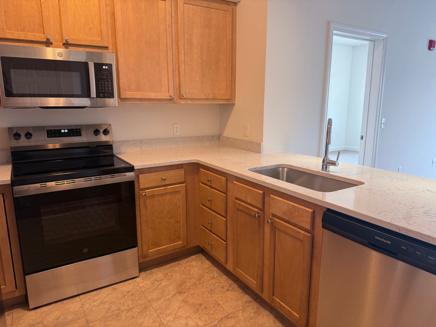 Colchester Apartment: 245 Perimeter Drive