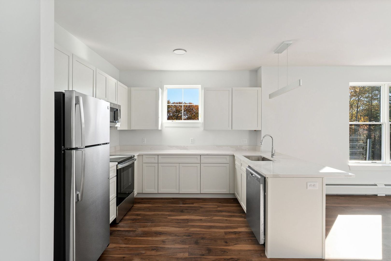 Colchester Apartment: 125 Shea Drive