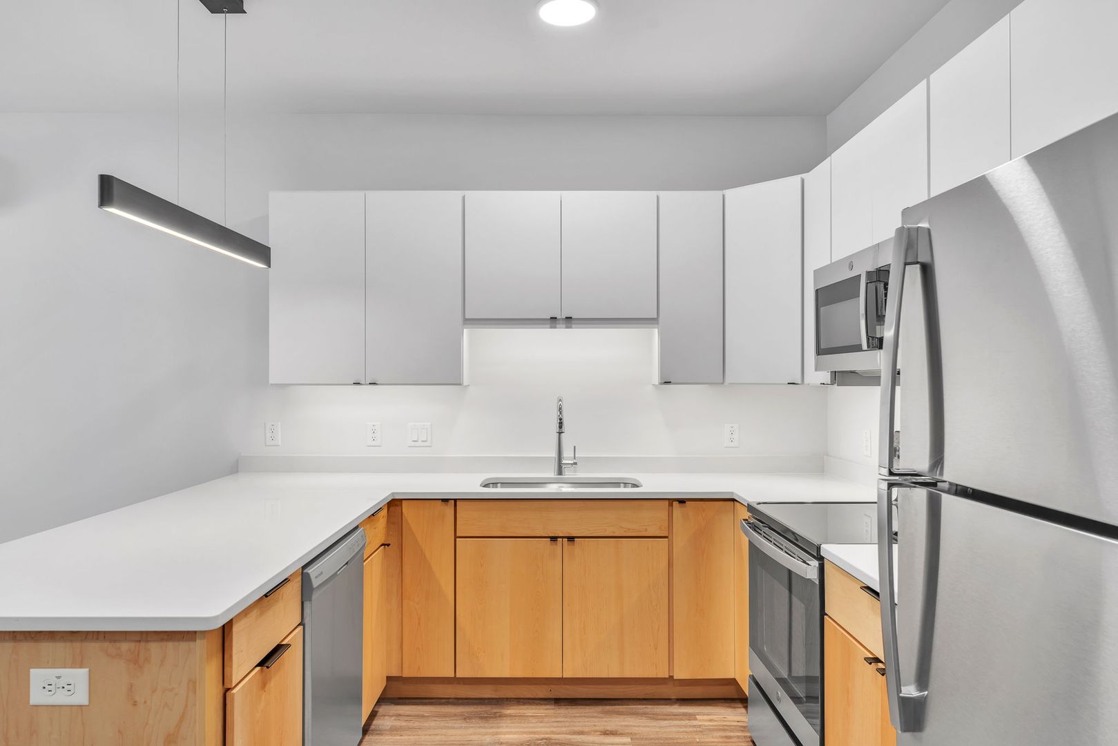 Colchester Apartment: 121 Shea Drive