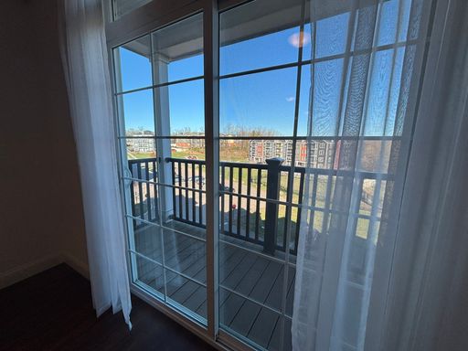 Listing photo thumbnail