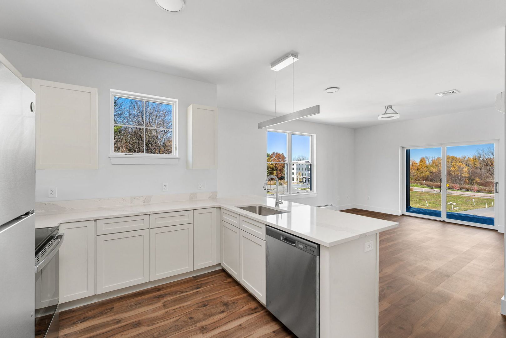 Colchester Apartment: 125 Shea Drive