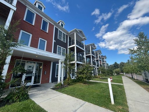 102 Perimeter Drive, Unit 205, Colchester, VT 05446