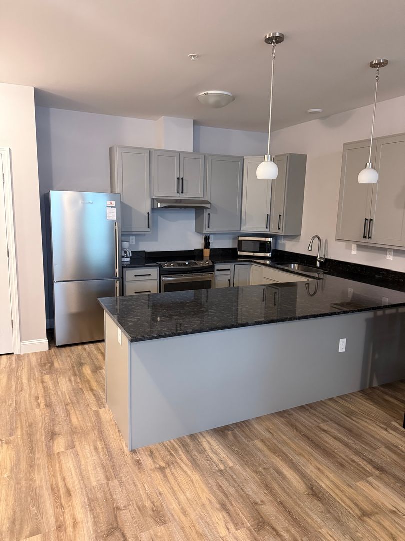 Colchester Apartment: 60 Severance Green
