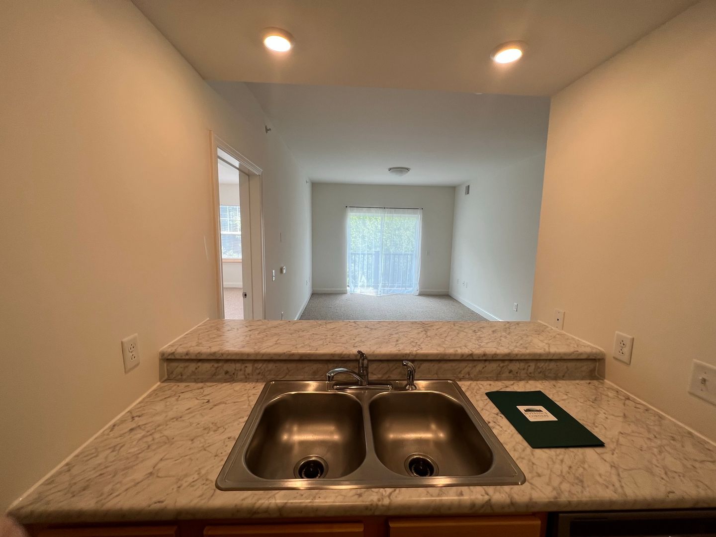 Colchester Apartment: 180 Perimeter Drive