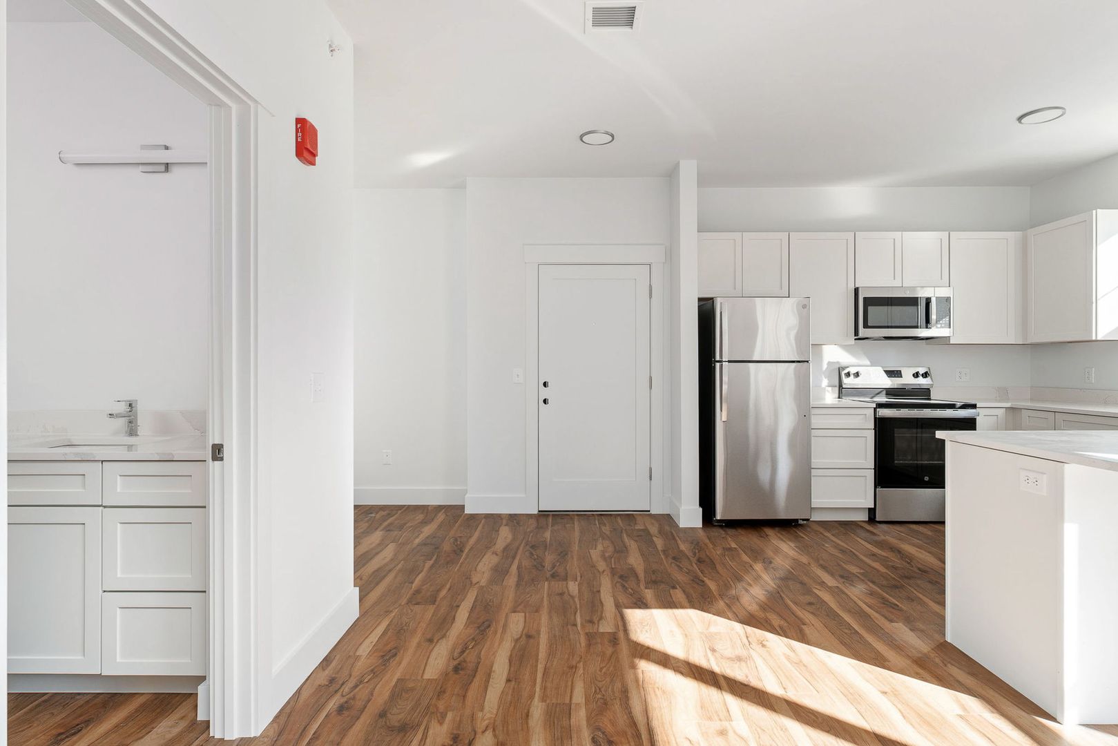 Colchester Apartment: 125 Shea Drive